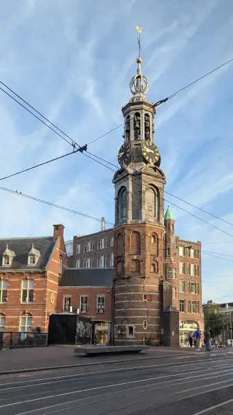 Munttoren op het Muntplein in Amsterdam
